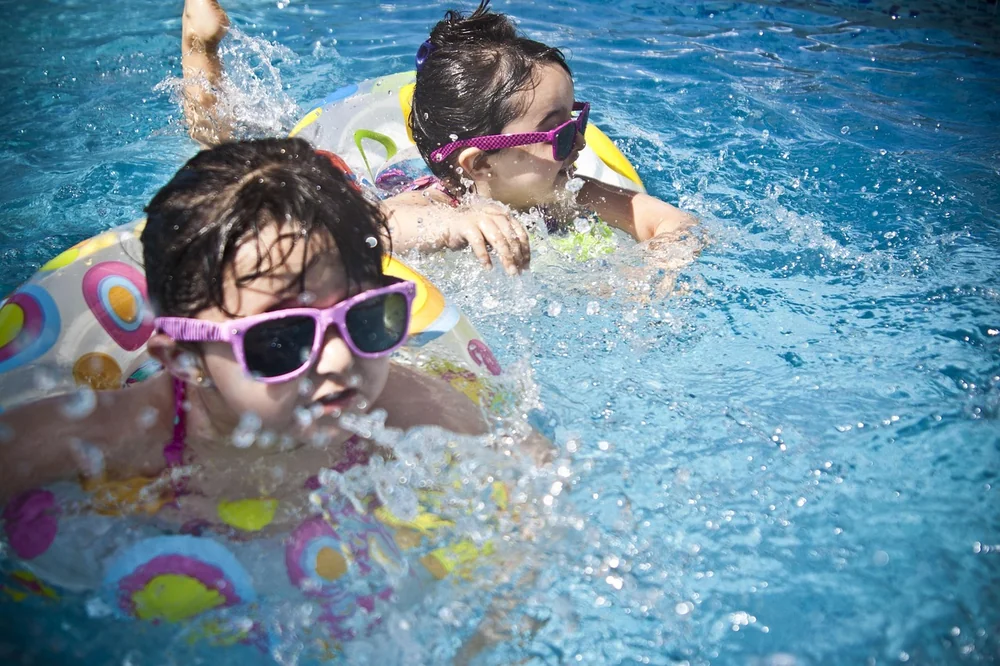 Ideas around Queen camilla pool