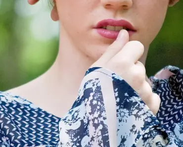 7 Camo Bermuda Shorts Outfits for Summer Days