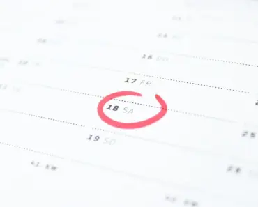 What is 10 Business Days From Saturday