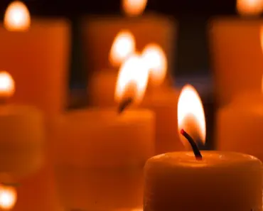 Beeswax Candles Vs Paraffin