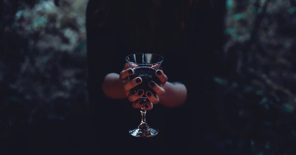 Can You Wear Dark Nail Polish in Spring wear dark nail