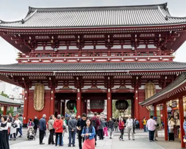 Can You Visit Sensoji at Night/azuloz.com