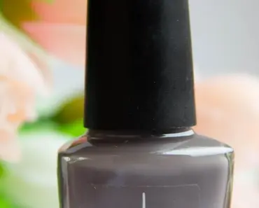 What Nail Colors Are Elegant