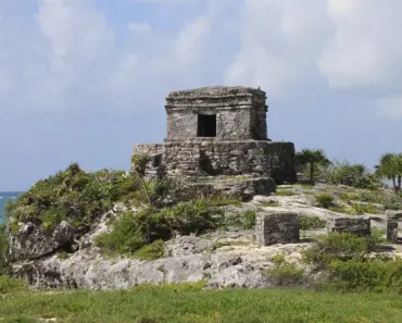 Should I Use Pesos in Tulum