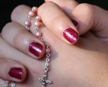 Nails Say About Your Deep Personality