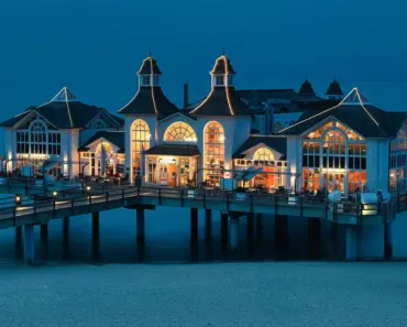 Who Goes to Sandals Resorts