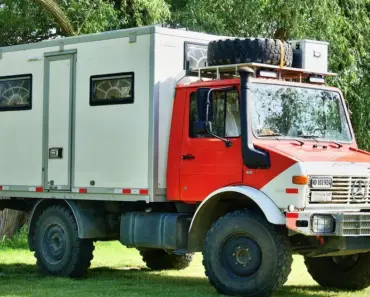 What is Towing in Maritime