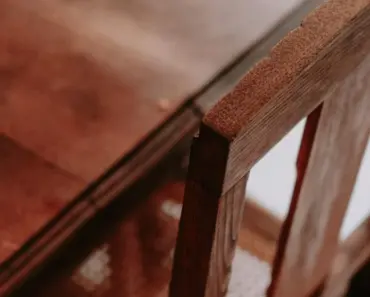 Can 4 People Sit at a 36 Round Table