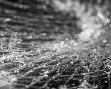 Can a Cracked Windshield Shatter While Driving