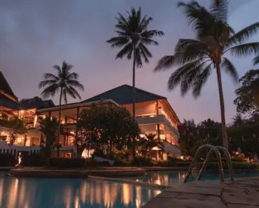 Who Built the Padre Hotel