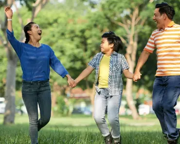 9 Things Teenagers Desperately Want to Tell Their Parents but Never Do