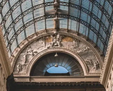 Where is the Oldest Shopping Mall in the World
