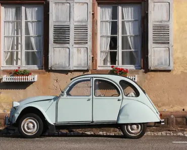 Are Car Windows Universal