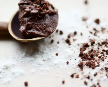 Is Chocolate Better Than Cocoa Powder for Brownies
