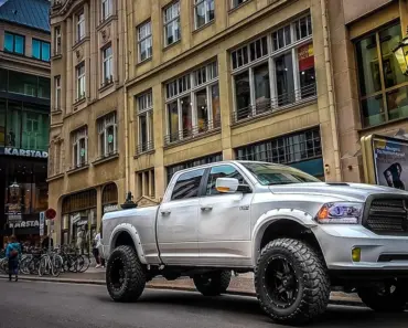 Does Jeep Own Dodge