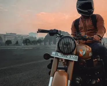 How Often Should You Change Your Oil on a Motorcycle