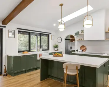 What Does it Mean to Be a Luxury Real Estate Agent