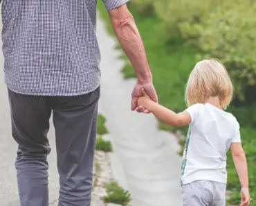 Be Your Childs Emotion Coach With These 10 Powerful Parenting Phrases