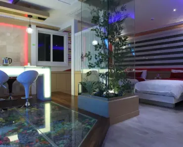 What Are the Values of Motel One
