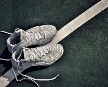 10 Shoe Storage Ideas That Eliminate Clutter Without Baskets or Shelves