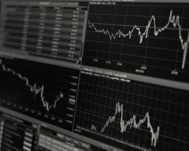What Are 3 Benefits of Trading