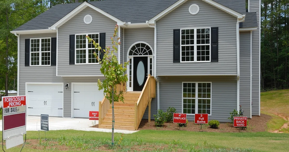 Do Billionaires Buy Real Estate billionaires buy real