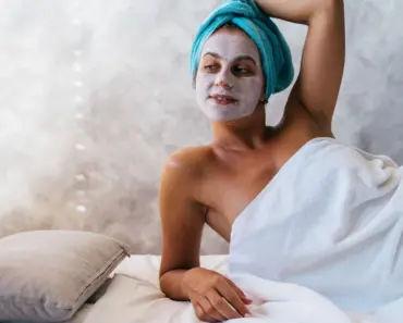 Are Extractions During a Facial Good