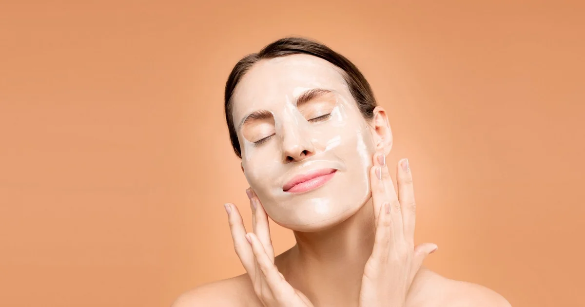 Should I Pop Blackheads on Cheeks clear glowing facial skin