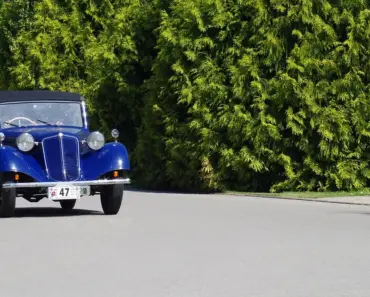 How Much Does 1000 Miles Depreciate a Car