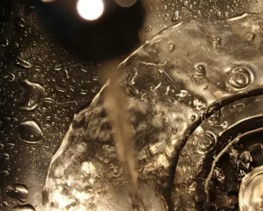 Can You Drain a Cyst by Squeezing it