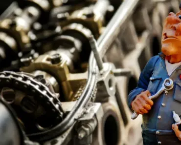 Who is the Old Mechanic on Youtube