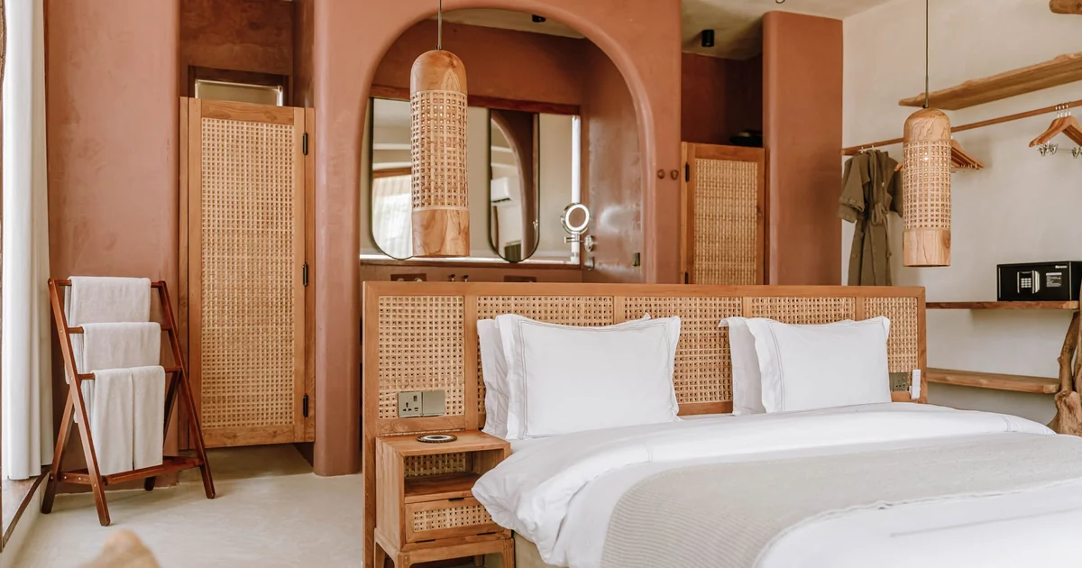 Does an Airline Have to Pay for a Hotel If a Flight is Cancelled luxury boutique hotel room