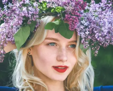 How Do the Crowns Work