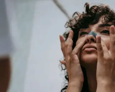 How Can I Moisturize My Lips Without Clogging My Pores