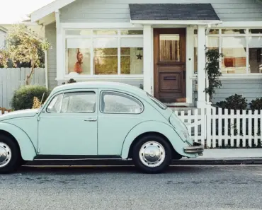 What is the Wealthiest Neighborhood in Ca