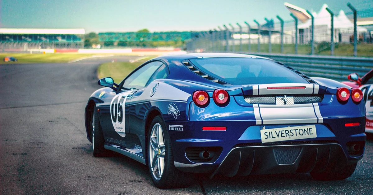 Does Engine Size Affect Speed modern car engine bay