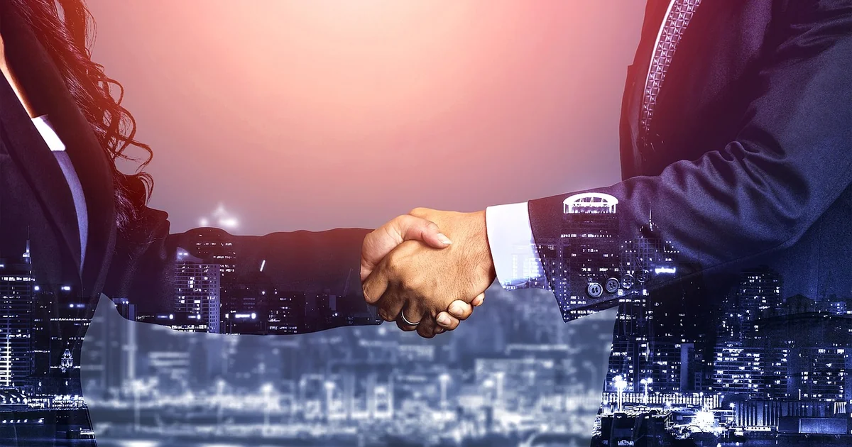 What Happens If Someone Sues You for More Than Your Insurance Covers in Florida insurance agreement contract