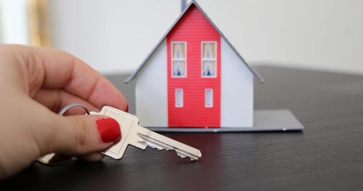 What is the Best Time of Year to Lease a Property lease property