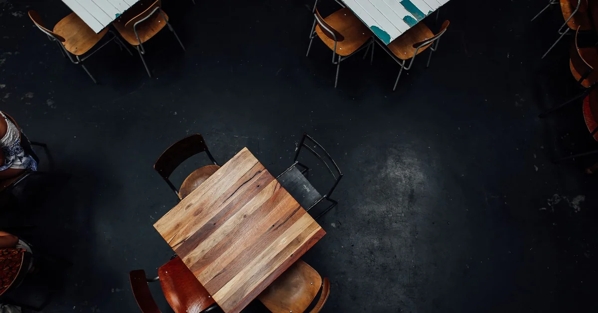 What Happens in a Round Table Conference solid wooden dining table