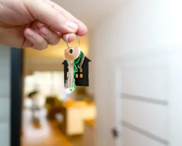 Whats the Difference Between a Realtor and a Real Estate Agent Canada