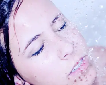 What is the White Stuff in My Pores on My Breast