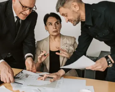 What is an Example of a Vertical Business