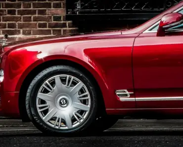 How Much is a Bentley in Dubai