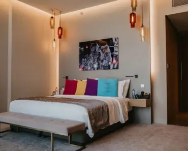 How Old Do You Have to Be to Book a Hotel