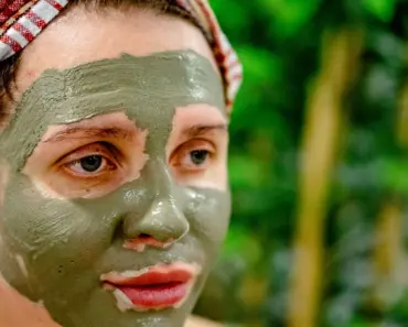 Are Blackheads Just Clogged Pores