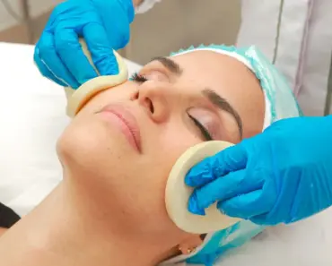 How Long Should I Ice My Face for Pores