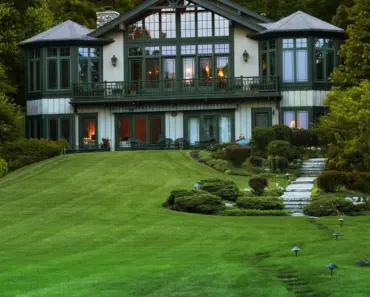 What is the Biggest Disadvantage of Using in House Services