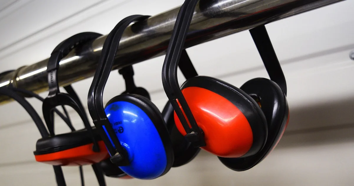 Is Red Noise Good for Sleep red noise