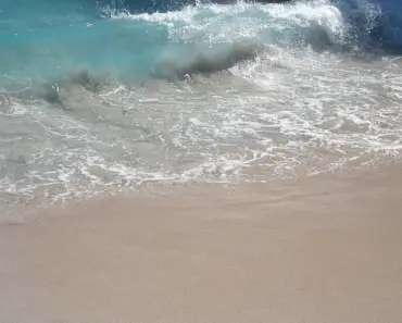 Can You Wear a Tampon in Beach Water