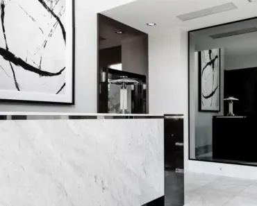 What is the Postal Code for Daiwa Roynet Hotel Ginza Premier